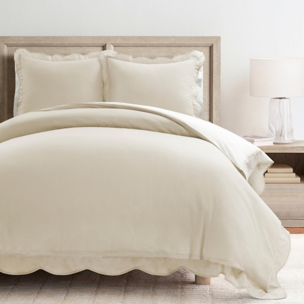 Tan Scallop Edge 3-pc. Full/Queen Duvet Cover Set