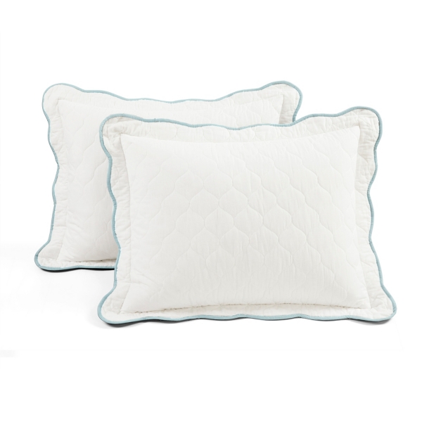 White and Teal Scallop 3-pc. King Quilt Set