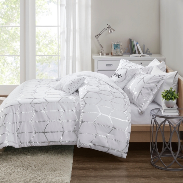 White Metallic 4-pc. Twin/Twin XL Comforter Set