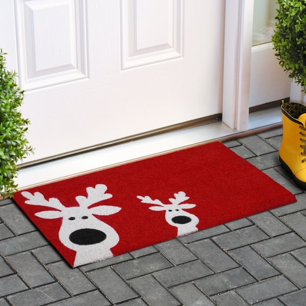 Red Peeking Reindeer Doormat