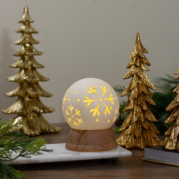 Pre-Lit Snowflake Christmas Snow Globe
