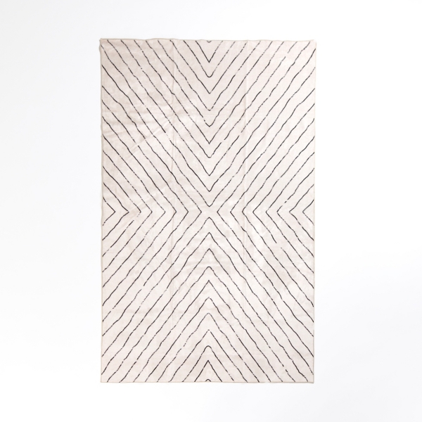 Julia Black and White Washable Area Rug, 5x8