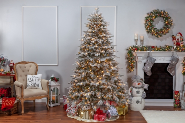 7.5 ft. Pre-Lit Natural Cut Spruce Christmas Tree