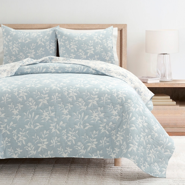 Blue Floral Reversible 3-pc. King Quilt Set