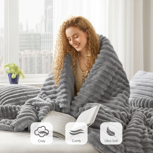 Fluffy Ribbed 3-pc. Full/Queen Comforter Set