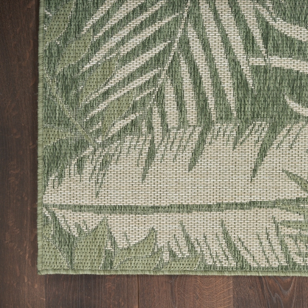 Green & Ivory Tropical Oasis Outdoor Rug