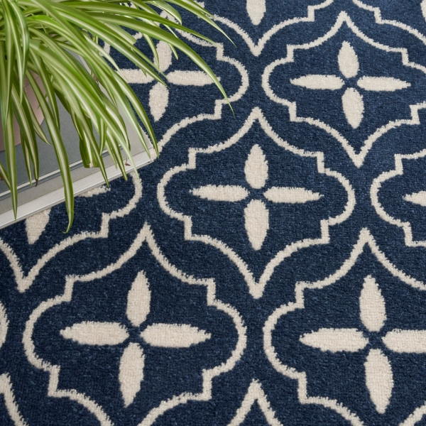 Navy and Ivory Quatrefoil Indoor/Outdoor Runner