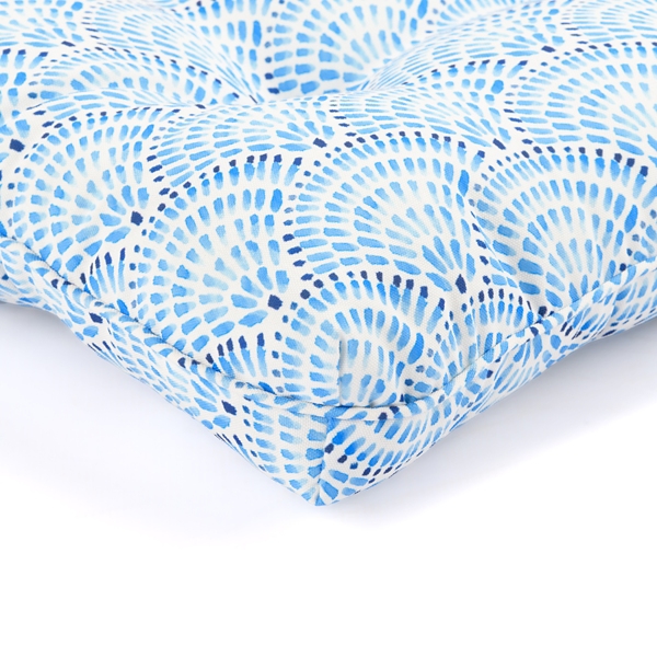 Blue Medallion Tufted Outdoor Chair Cushion