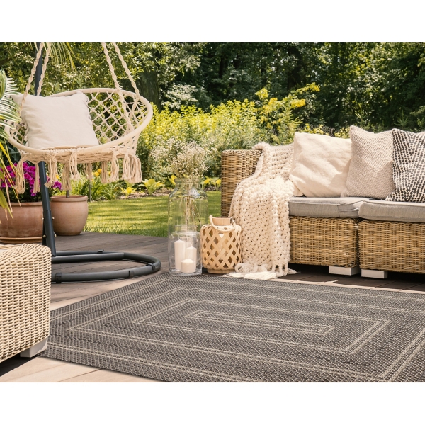 Gray Framed Stripe Indoor/Outdoor Area Rug