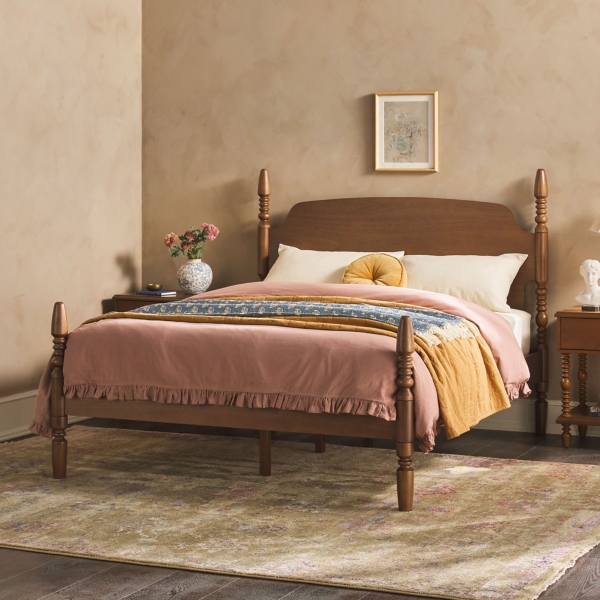 Brown Spindle Wood Vivienne Queen Bed