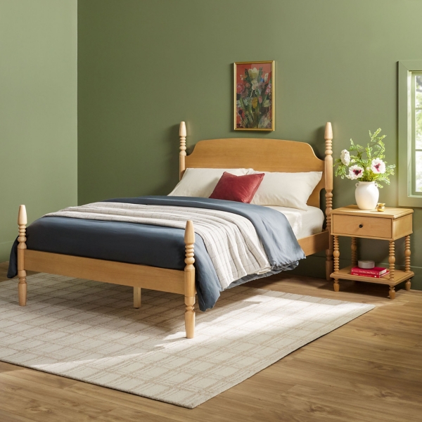 Natural Spindle Wood Vivienne Queen Bed