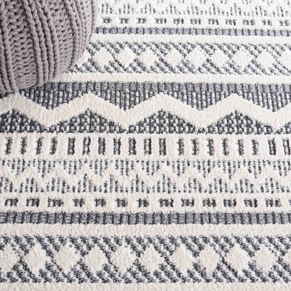 Charcoal & White Mira Bohemian Runner, 2x8