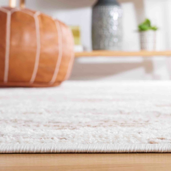 Taupe & White Bohemian Diamond Runner, 2x8