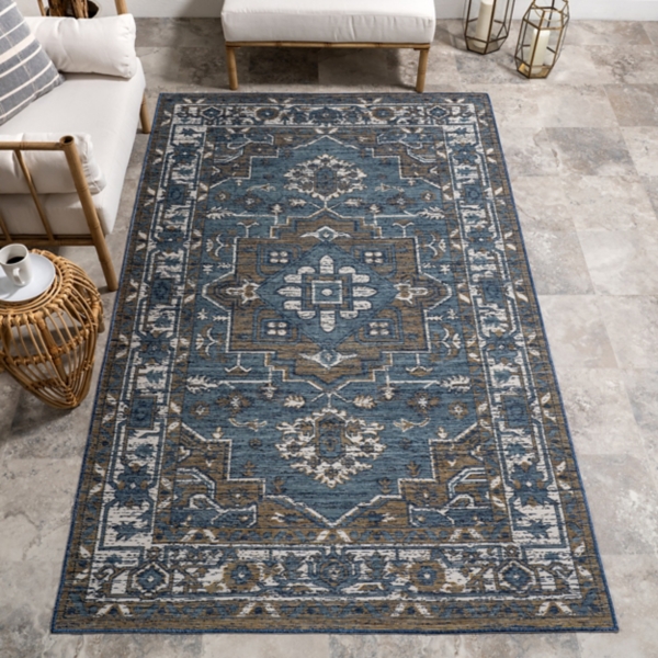 Reversible Medallion Indoor/Outdoor Area Rug, 5x8