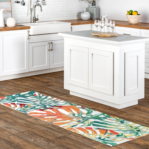 Sunkissed Leaves Indoor/Outdoor Runner, 2x8