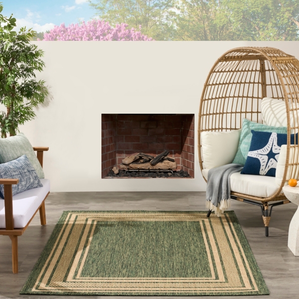 Green Bordered Horizon Outdoor Rug