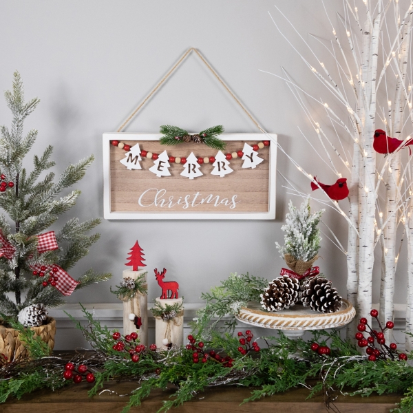 Merry Christmas Beaded Wood Wall Plaque