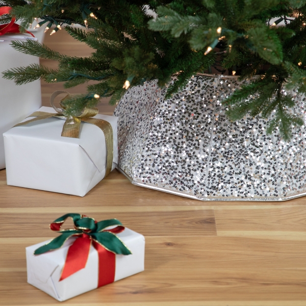 Silver Sequins Hexagonal Christmas Tree Collar