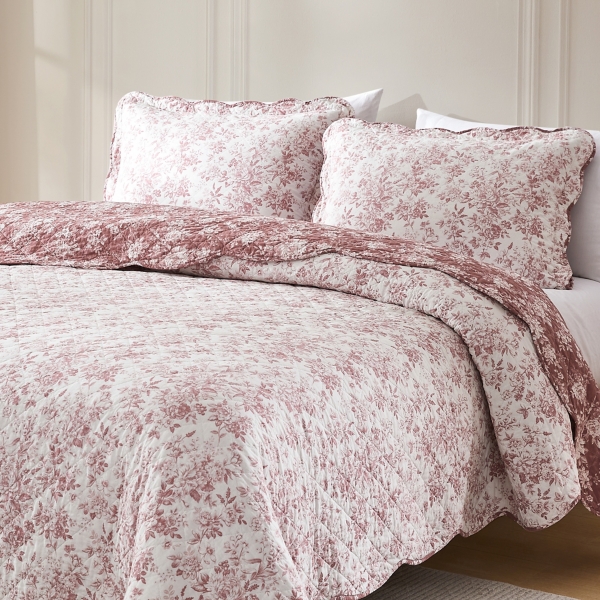 Peony Toile Reversible 3-pc. Full/Queen Quilt Set