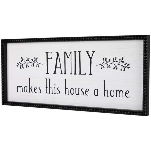Family Makes This House a Home Wall Plaque