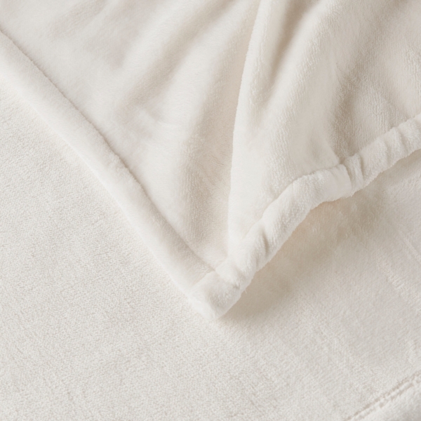 Beautyrest White Heated Plush Throw