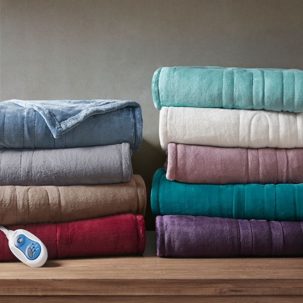 Beautyrest Blue Heated Plush Throw