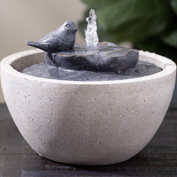 LED Bird Friend Outdoor Fountain