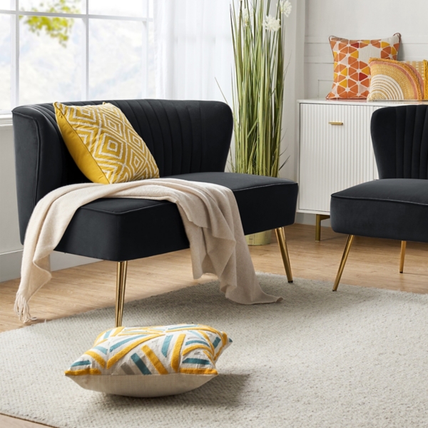 Black Velvet Monica Loveseat