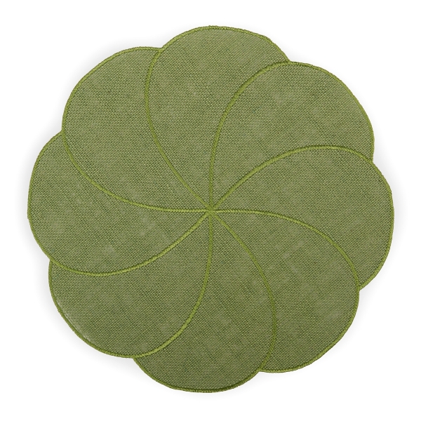 Leaf Green Scalloped Placemat
